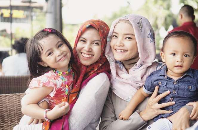 Ternyata Begini Kedekatan Istri Ben Kasyafani dengan Sienna
