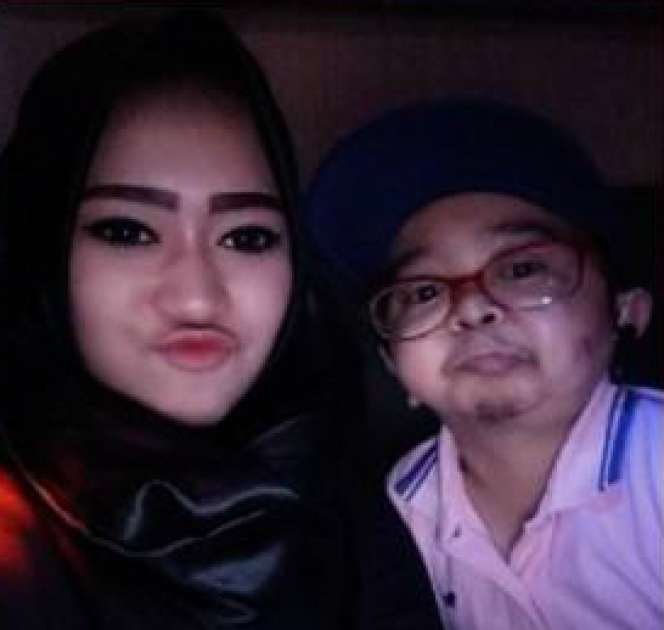 Rahandini Destia, Istri Baru Daus Mini yang Minta Cerai