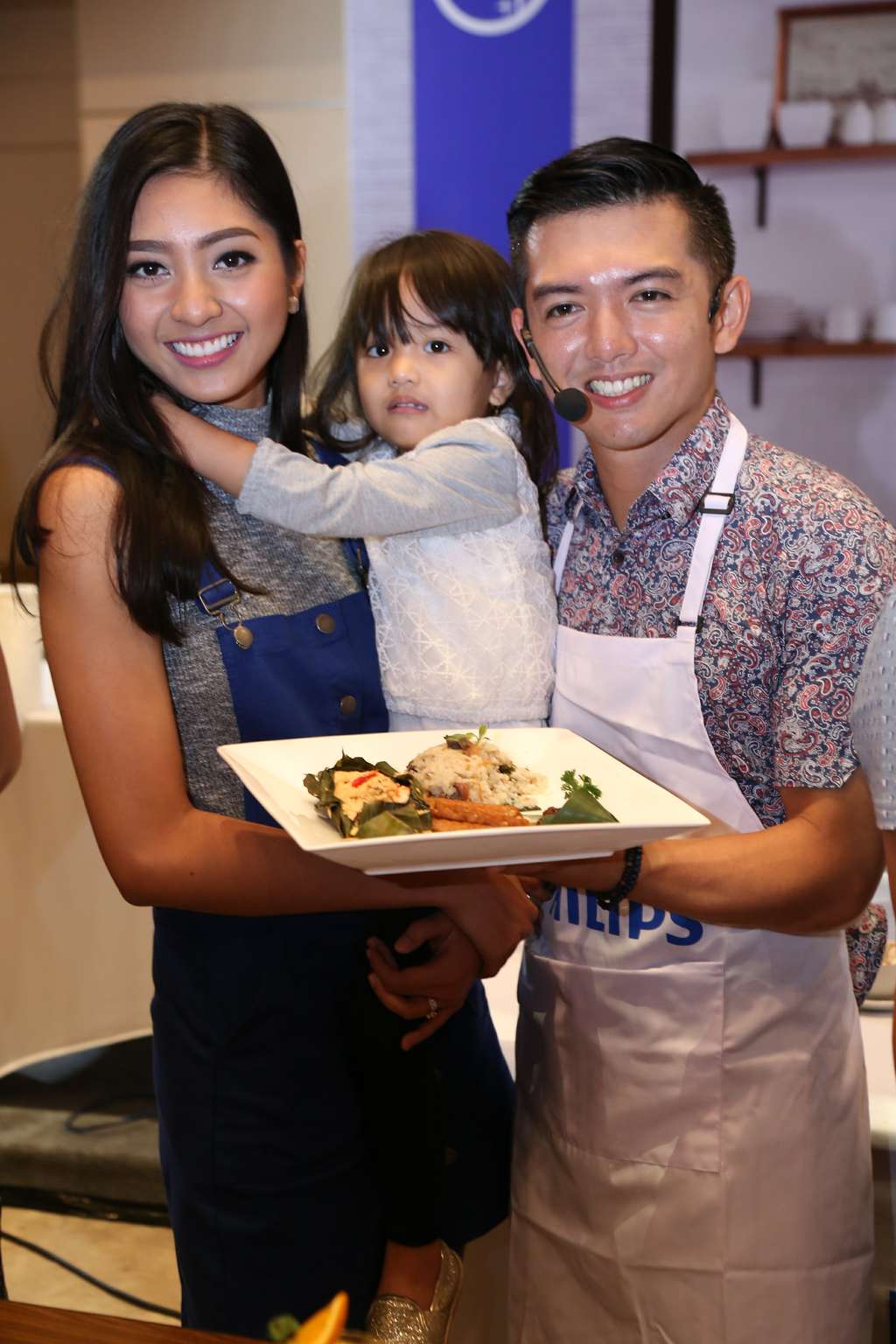 Momen Kemesraan Nicky Tirta dan Istri Sebelum Bercerai