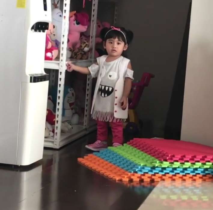 Diadopsi Venna Melinda, Kini Vania Athabina Hidup Mewah