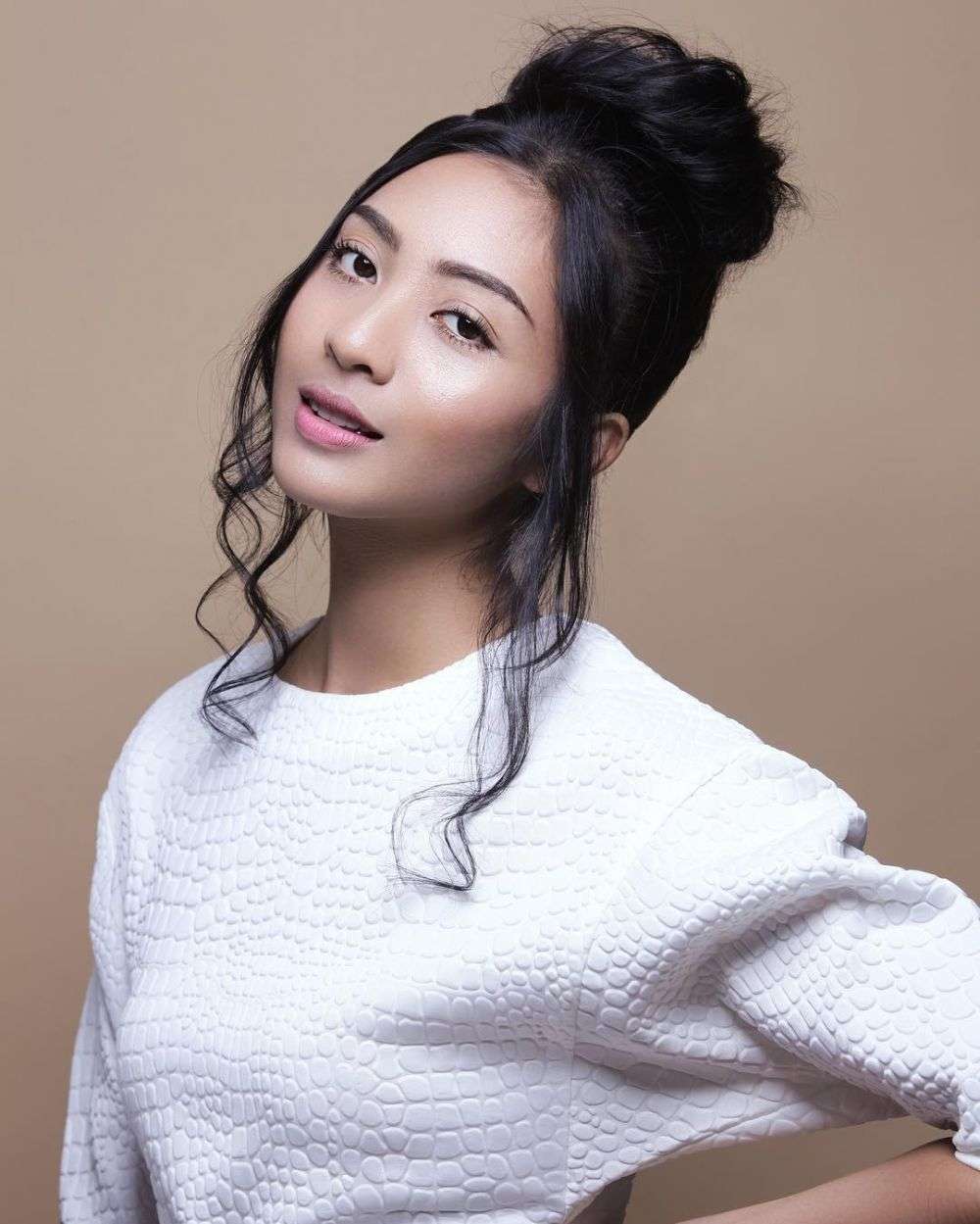 Liza Elly, Wanita Cantik yang Digugat Cerai Nicky Tirta