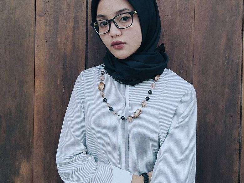 Tak Pernah Tersorot, Ini Pesona Cantiknya Putri Pelawak Mandra