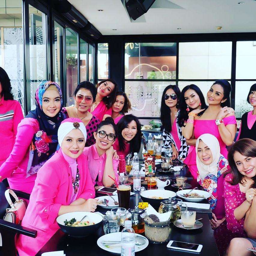 Geng Kepompong, Teman Arisan Krisdayanti yang Super Mewah