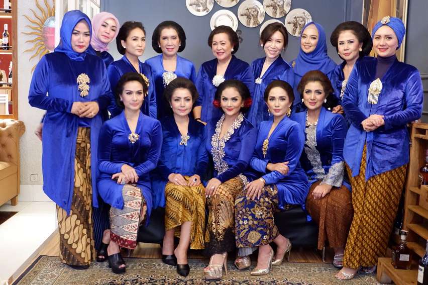 Geng Kepompong, Teman Arisan Krisdayanti yang Super Mewah