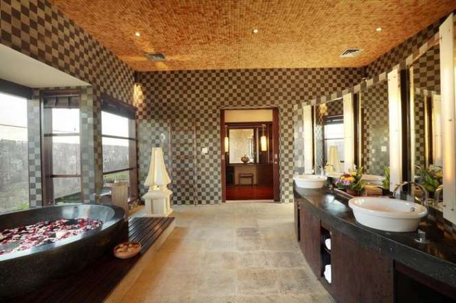 Penampakan Villa Mewah Hotman Paris di Bali, Tarifnya Selangit