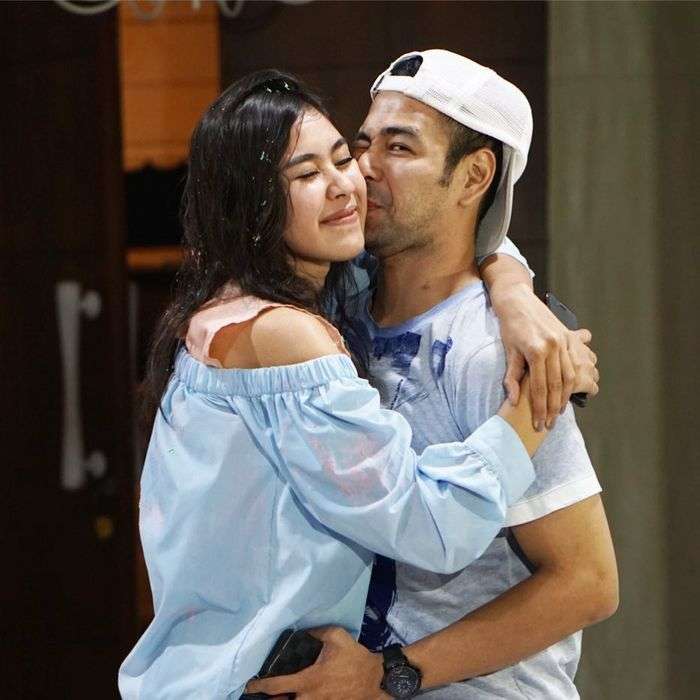 6 Potret Haru Kedekatan Syahnaz dan Raffi Ahmad