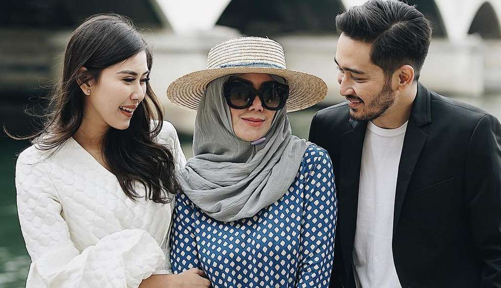 Momen Mama Amy Qanita Ikut Honeymoon Syahnaz-Jeje
