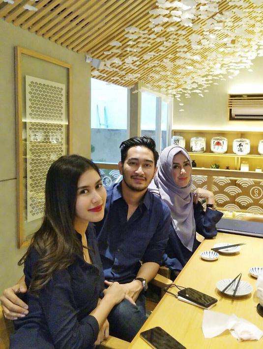 Momen Mama Amy Qanita Ikut Honeymoon Syahnaz-Jeje