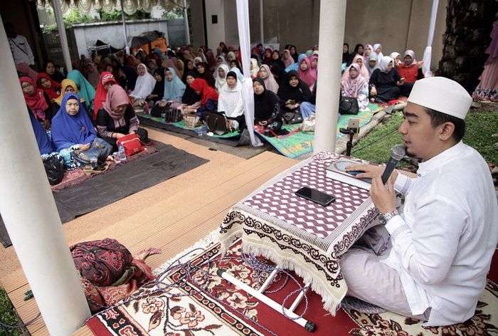 Bergaya Timur Tengah, Ini Dia Rumah Megah Ustaz Solmed