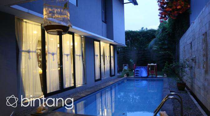 Kaya Raya, 5 Pelawak Tanah Air Ini Punya Rumah Bak 'Istana'