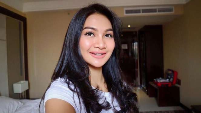 Maulia Lestari, Model Cantik 'Kembaran' Ariel Tatum
