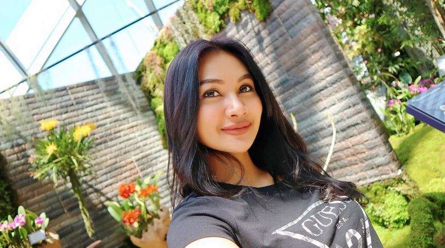 Maulia Lestari, Model Cantik 'Kembaran' Ariel Tatum