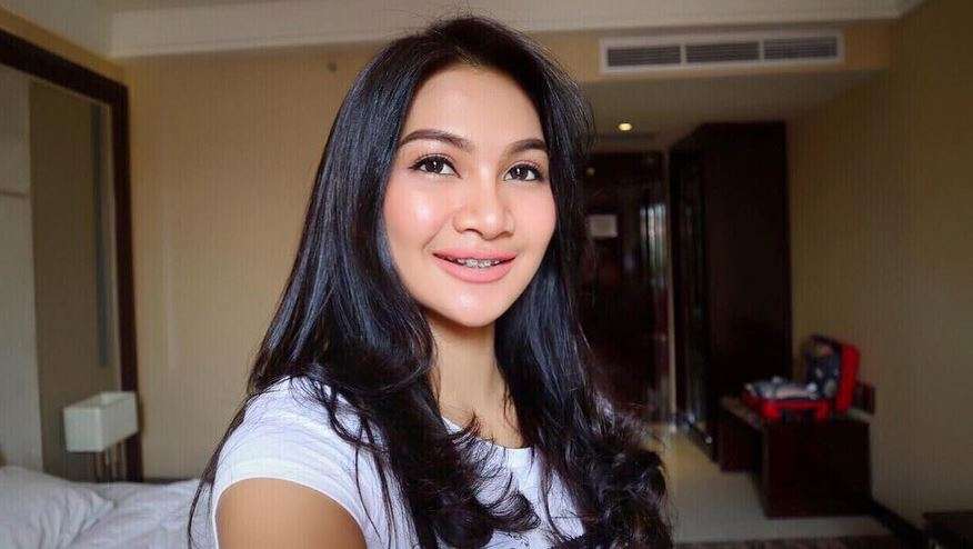 Maulia Lestari, Model Cantik 'Kembaran' Ariel Tatum
