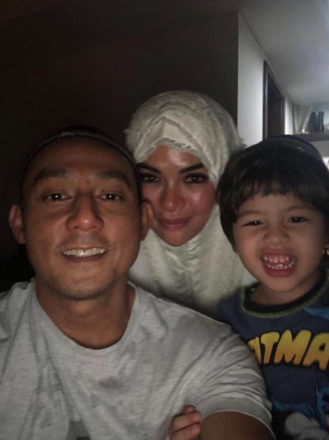 Tajir Melintir, Ini Deretan Bisnis Milik Suami Nikita Mirzani
