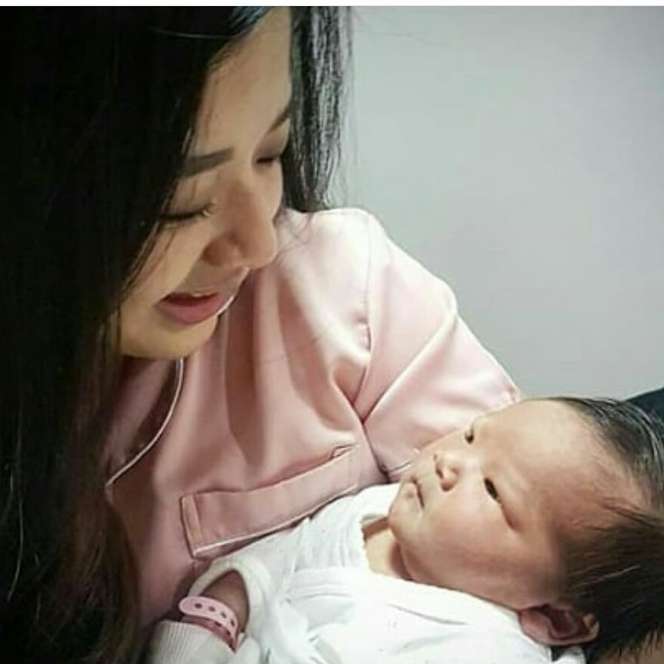 Tembamnya Bayi Franda dan Samuel Zylgwyn, Bikin Gemas!