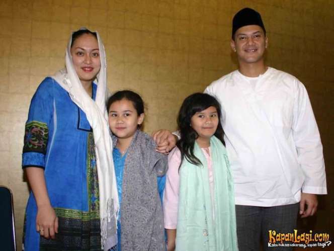 5 Mantan Puteri Indonesia yang Jatuh ke Pelukan Artis Ganteng