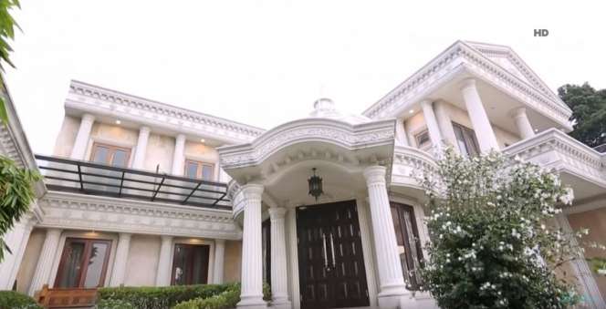 Megah Bak Istana, Ini Rumah Rp17 Miliar Anang Hermansyah