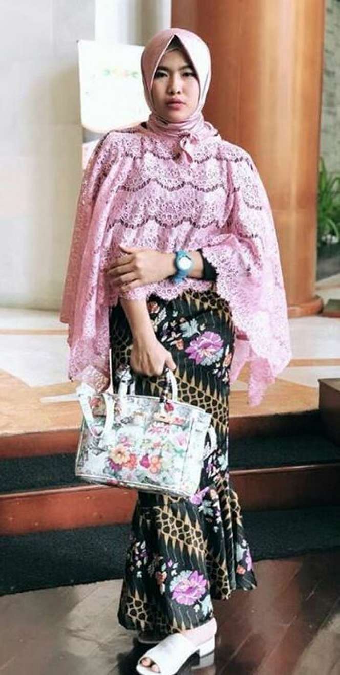 Cantiknya Atlet Silat Berhijab Pipiet Kamelia, Bikin Meleleh