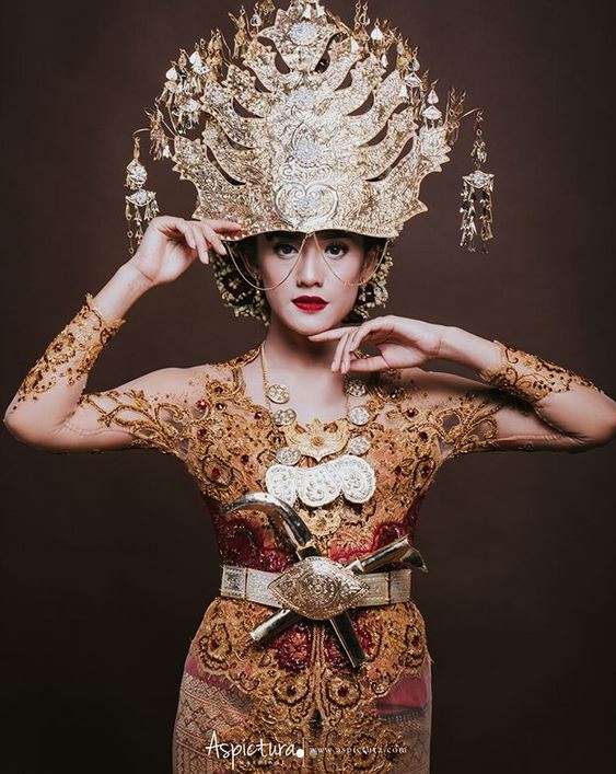Pesona Annisa Raditya Dika, dari Prewed Hingga Akad