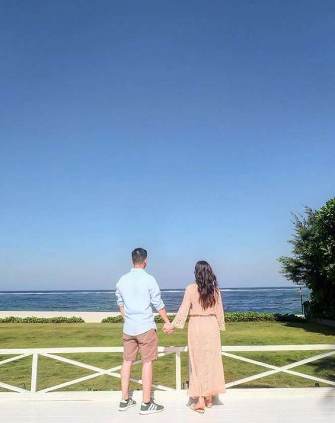 7 Tahun Menikah, Shandy Aulia Pamer Kemesraan Bareng Suami