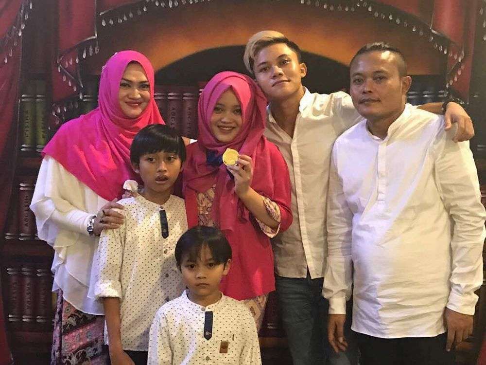 21 Tahun Perjalanan Rumah Tangga Sule, Kini Istri Gugat Cerai