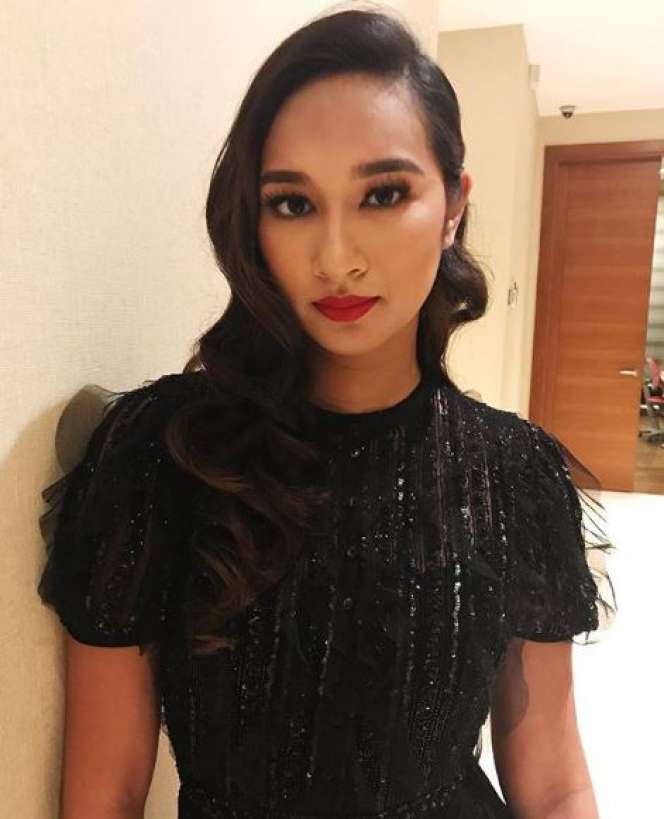 Ini Cucu Cantik Mahathir Mohamad, Stylish Bak Selebritis