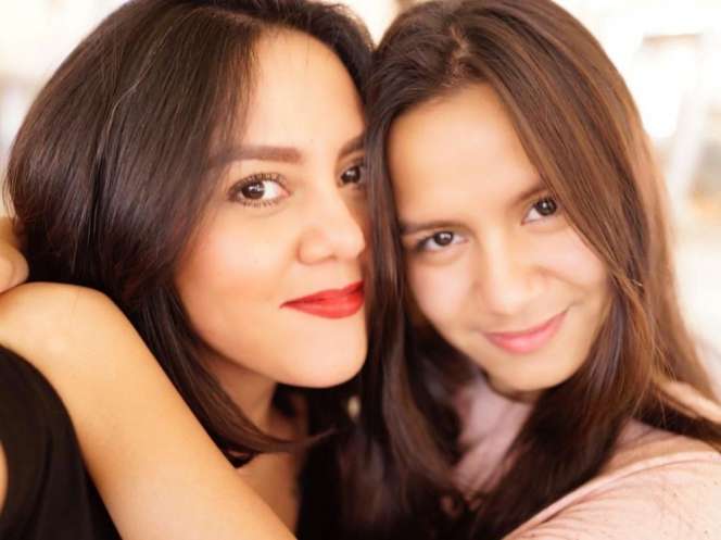 Pesona Cinta Ramlan, Adik Olla yang Jadi Musisi