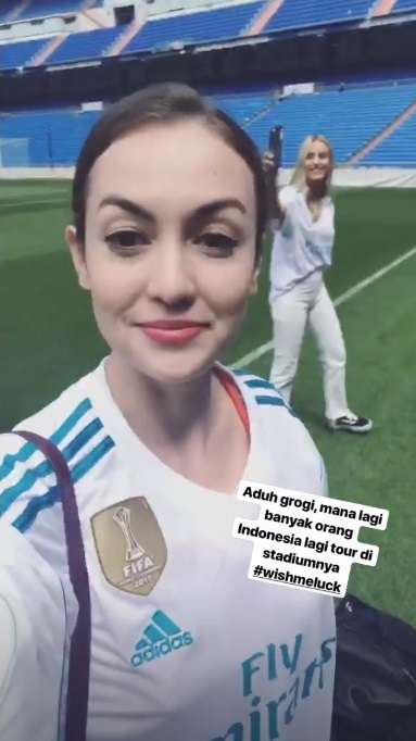 Foto Bareng Cristiano Ronaldo, Rianti Cartwright Bikin Iri