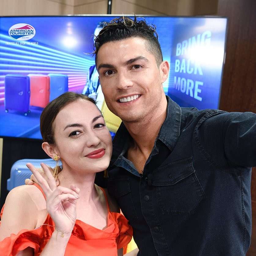 Foto Bareng Cristiano Ronaldo, Rianti Cartwright Bikin Iri