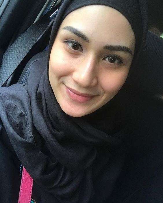 Dulu Populer, Artis Cantik Ini Kini Memilih Jualan Pempek