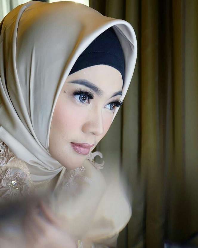 Lama Menghilang, Penampilan Indah Dewi Pertiwi Bikin Pangling