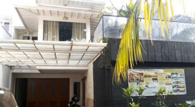 Serba Hitam, Begini Tampilan Rumah Mewah Dewi Perssik