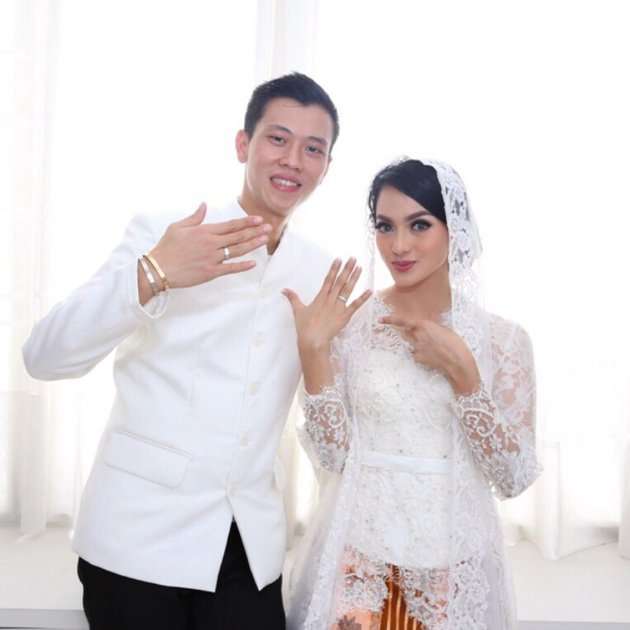 Selain Rasyid Rajasa, 6 Seleb Ini Ditinggal Pasangan Selamanya