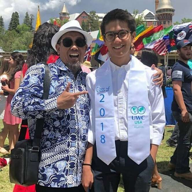 Lulus SMA di Amerika, Ini Potret Wisuda Iqbaal Ramadhan