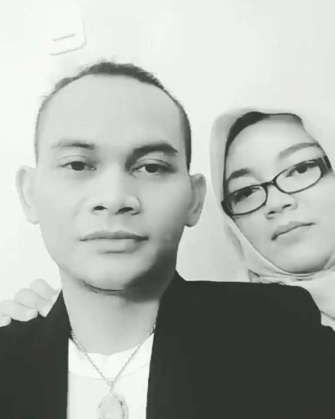 Tak Tersorot, Ini Dia Potret Cantik Istri Mbah Mijan