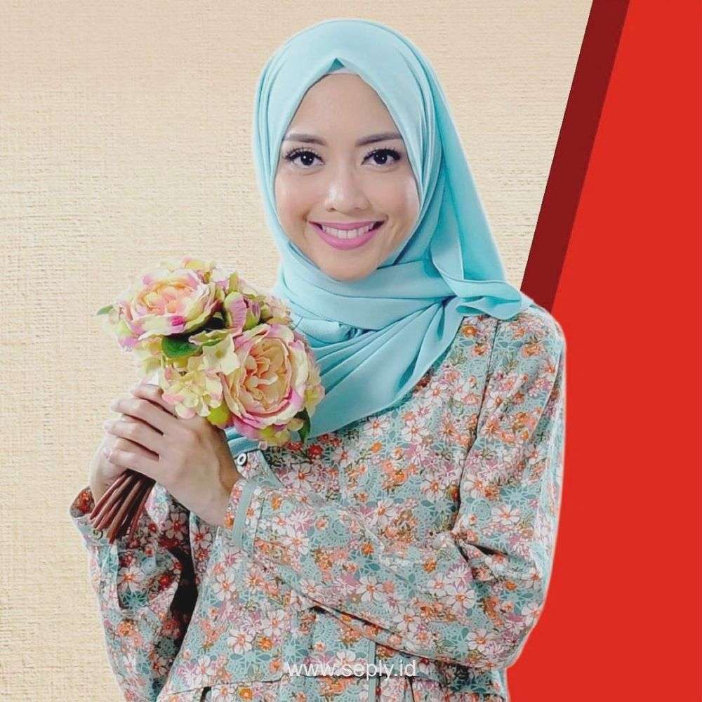 4 Artis Cantik Ini Kerap Berfoto Memakai Hijab