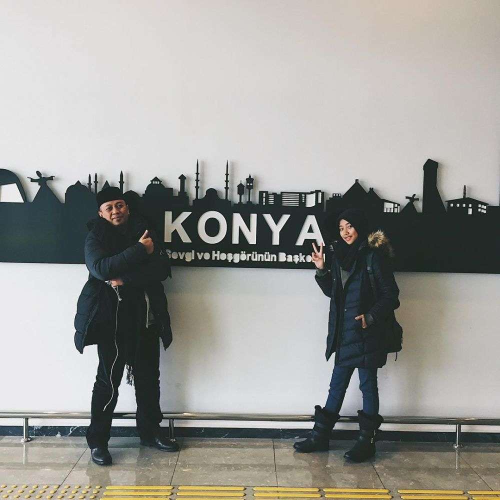 Ghaniya Salma, Putri Sulung Opick yang Cantik dan Stylish