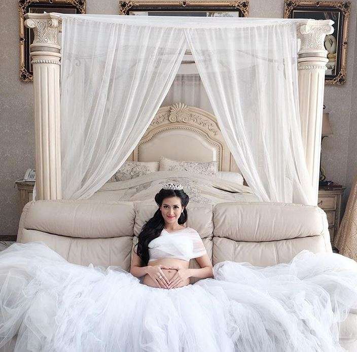 Dinikahi Pengusaha Kaya, Ini Rumah Mewah Aktris FTV Sylvia