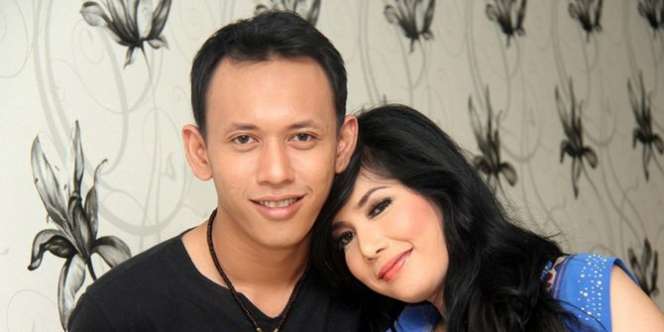 Biduk Rumah Tangga Retak, 5 Seleb Ini Jalani Puasa Sendirian