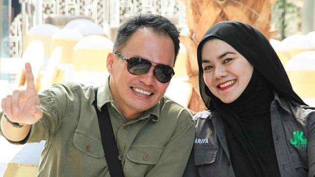 Biduk Rumah Tangga Retak, 5 Seleb Ini Jalani Puasa Sendirian