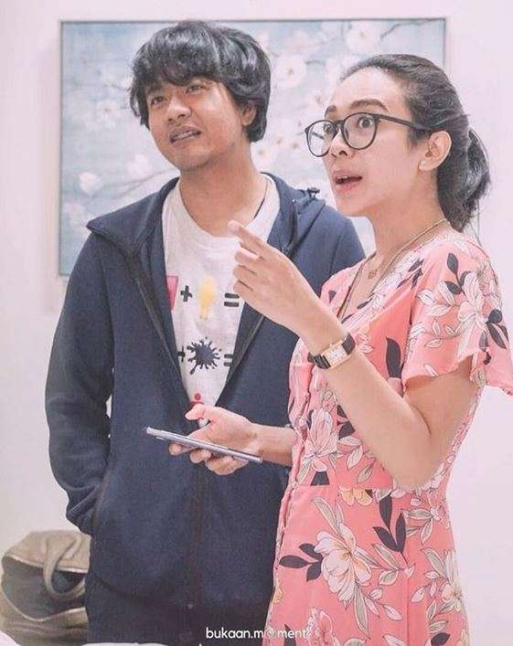 8 Tahun Nikah, Intip Potret Romantis Dea Ananda dan Suami