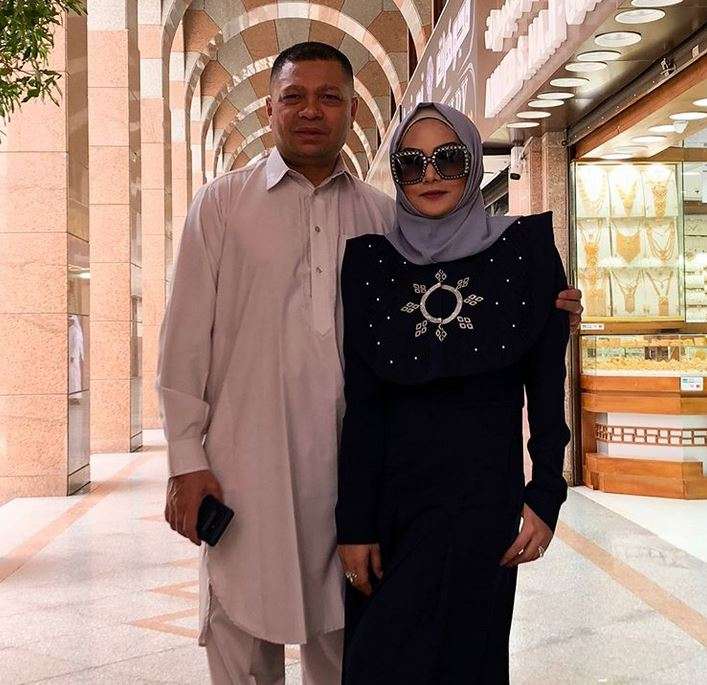 3 Seleb Cantik yang Umroh di Bulan Suci Ramadan