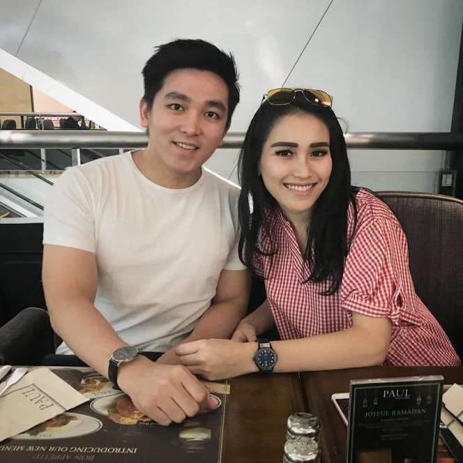 Pesona Ervan, Dokter Ganteng yang Makan Bareng Ayu Ting Ting