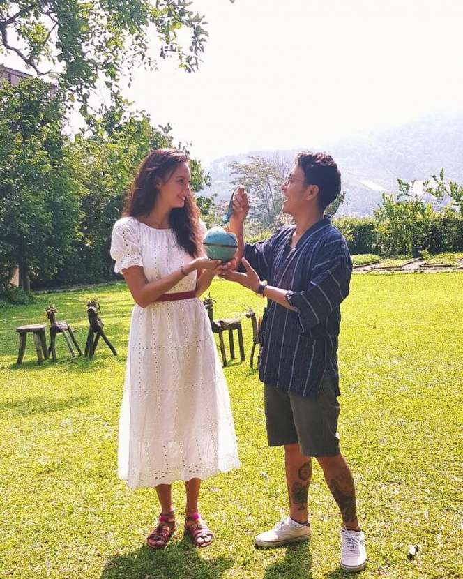 Beda Agama, 6 Seleb Ini Temani Kekasihnya Puasa