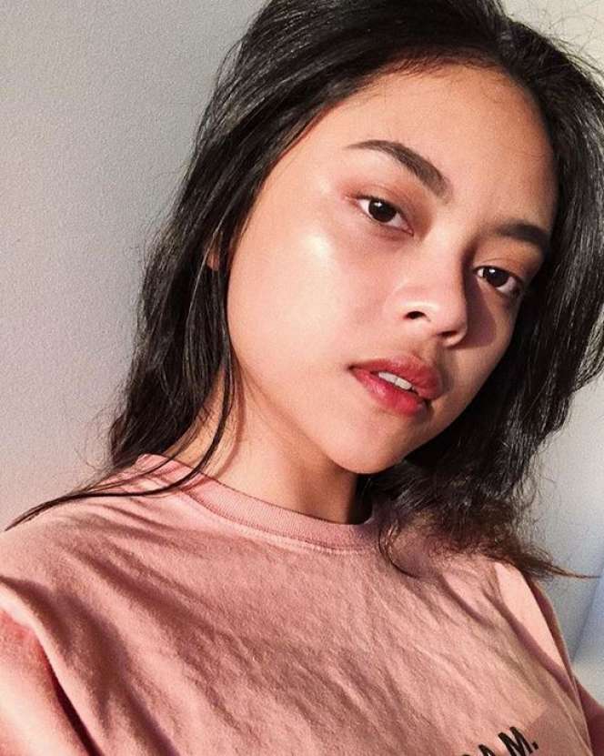 Sakina Tama, Putri Bos Stasiun TV Ternama yang Curi Perhatian