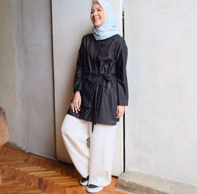Gaya Busana 5 Artis Ini Jadi 'Kiblat' Fashion Hijab Netizen