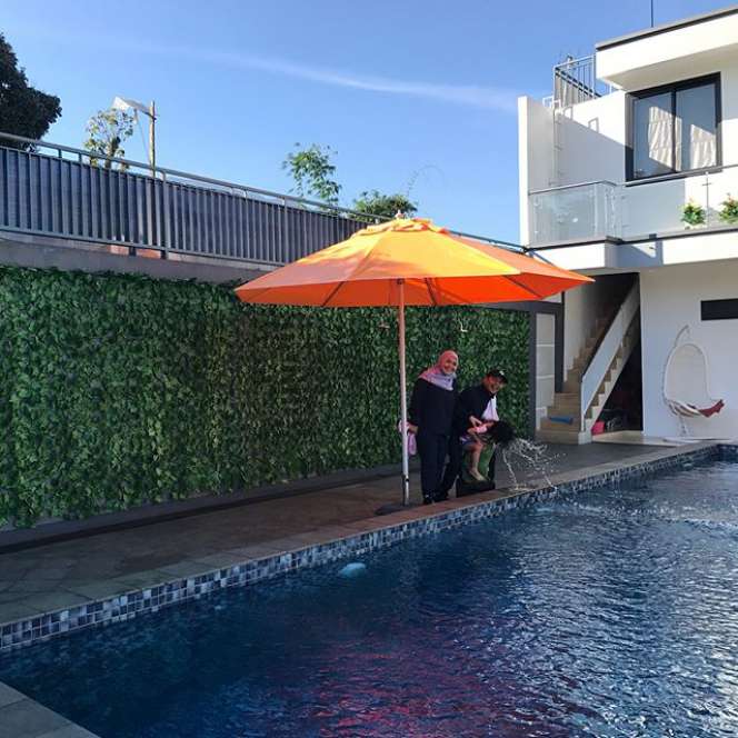 Intip Mewahnya Villa Bilqis Warisan Ayu Ting Ting