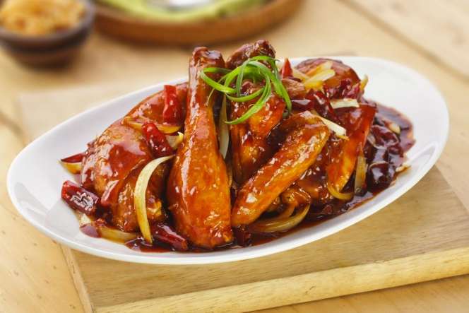Tak Mau Kehausan, Hindari 5 Makanan Ini Saat Sahur