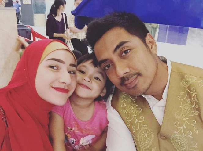 Romantisnya Riza Muhammad dan Istri, Jauh dari Gosip Miring