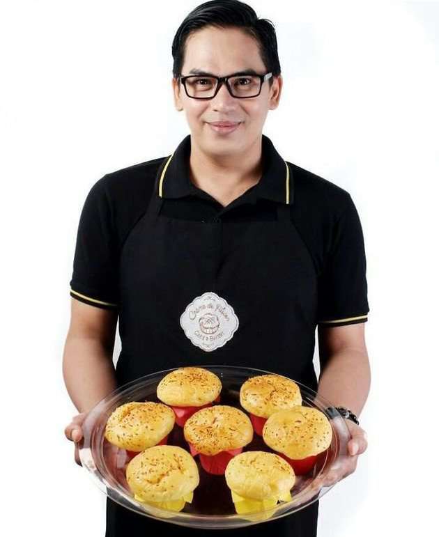Ingat Si Culun Hendra 'OB'? Ternyata Punya Istri yang Cantik